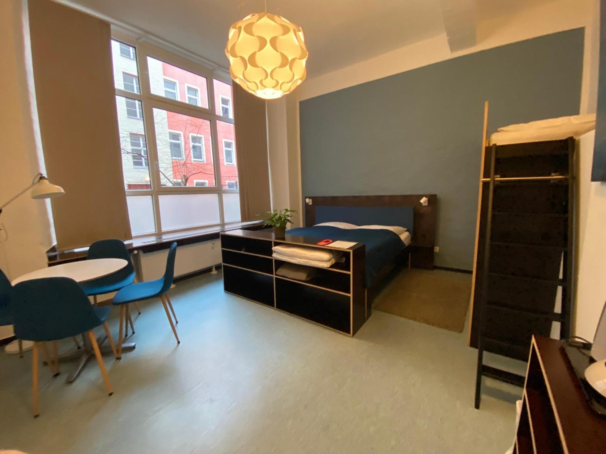 Huettenpalast Berlin Luaran gambar